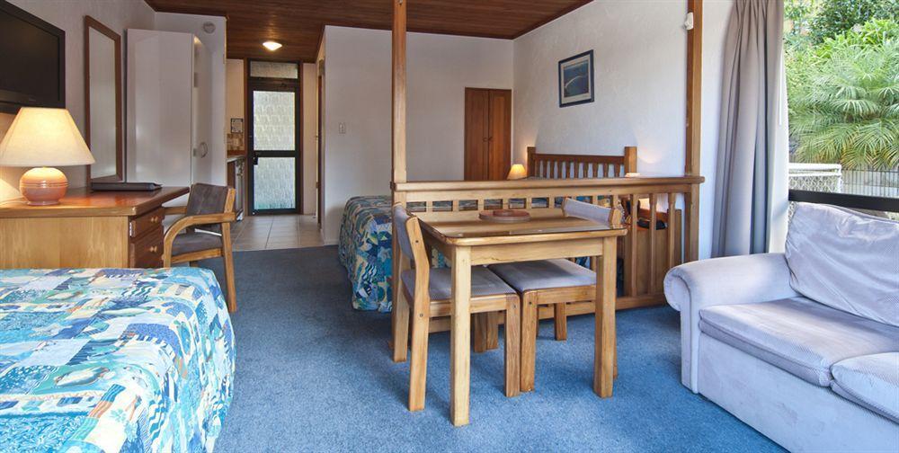 Swiss Chalet Lodge Motel Paihia Luaran gambar